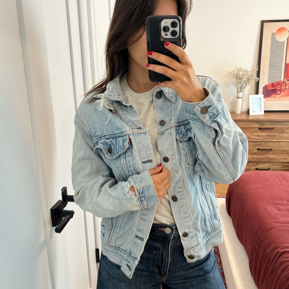 LEVIS vintage jacket raw hem collar light wash